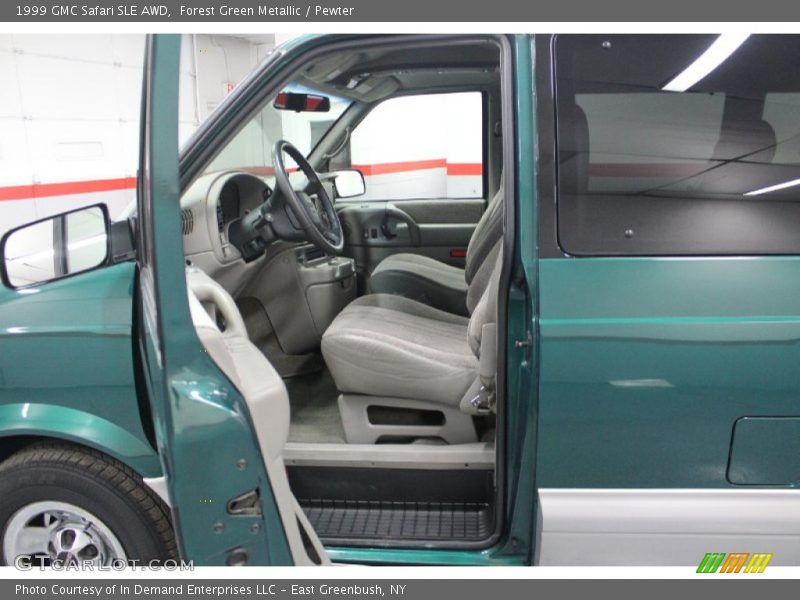  1999 Safari SLE AWD Pewter Interior
