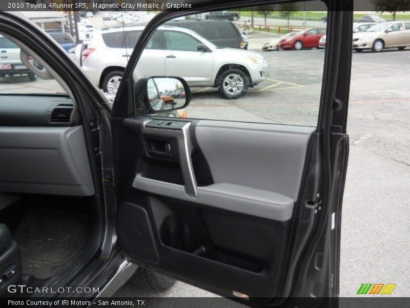 Magnetic Gray Metallic / Graphite 2010 Toyota 4Runner SR5