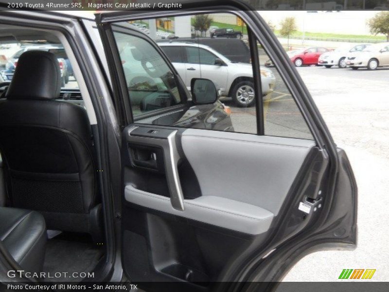 Magnetic Gray Metallic / Graphite 2010 Toyota 4Runner SR5