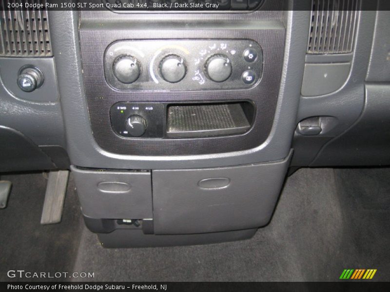 Black / Dark Slate Gray 2004 Dodge Ram 1500 SLT Sport Quad Cab 4x4
