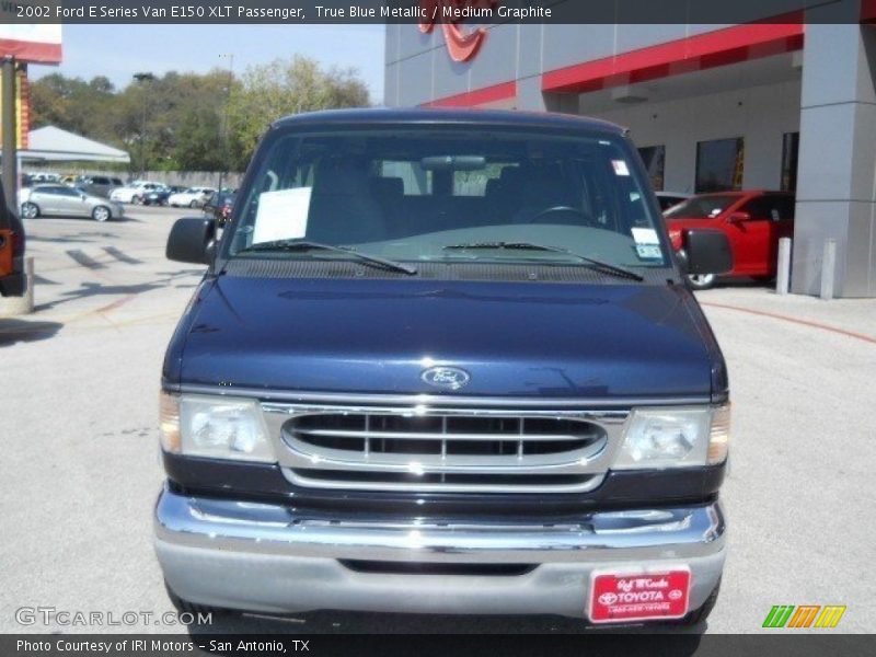 True Blue Metallic / Medium Graphite 2002 Ford E Series Van E150 XLT Passenger