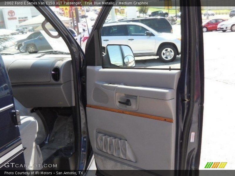 True Blue Metallic / Medium Graphite 2002 Ford E Series Van E150 XLT Passenger