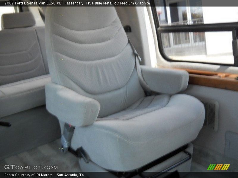True Blue Metallic / Medium Graphite 2002 Ford E Series Van E150 XLT Passenger