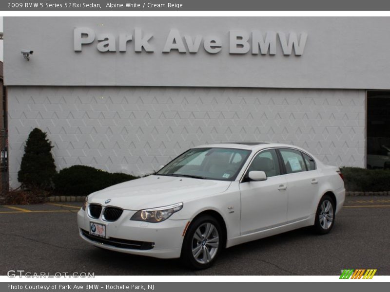 Alpine White / Cream Beige 2009 BMW 5 Series 528xi Sedan