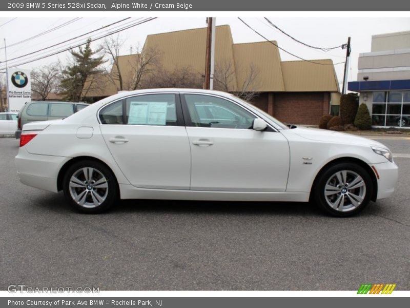 Alpine White / Cream Beige 2009 BMW 5 Series 528xi Sedan