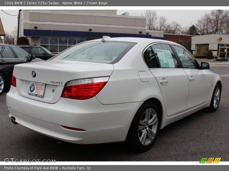 Alpine White / Cream Beige 2009 BMW 5 Series 528xi Sedan