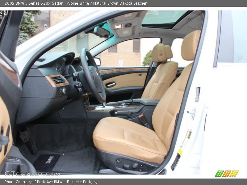 Alpine White / Natural Brown Dakota Leather 2009 BMW 5 Series 528xi Sedan