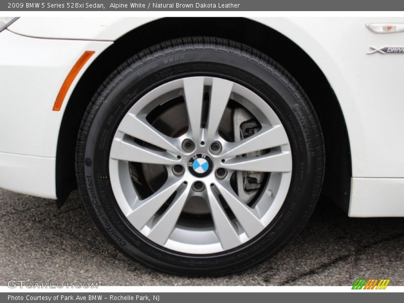 Alpine White / Natural Brown Dakota Leather 2009 BMW 5 Series 528xi Sedan