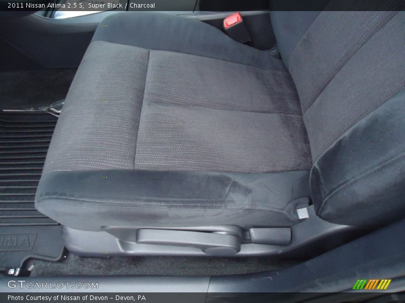 Super Black / Charcoal 2011 Nissan Altima 2.5 S