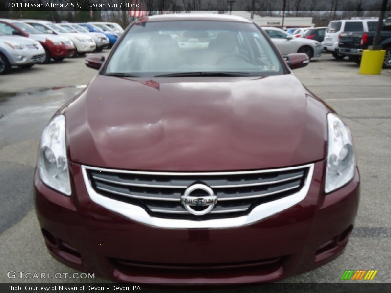 Tuscan Sun / Blond 2011 Nissan Altima 2.5 S