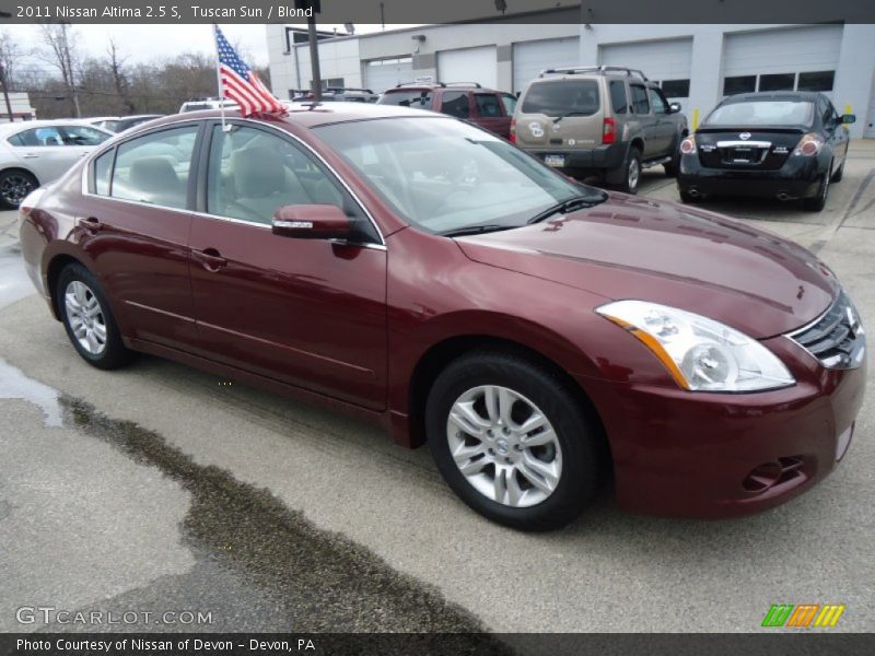 Tuscan Sun / Blond 2011 Nissan Altima 2.5 S