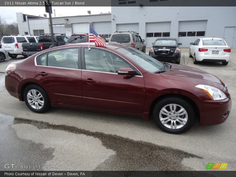 Tuscan Sun / Blond 2011 Nissan Altima 2.5 S