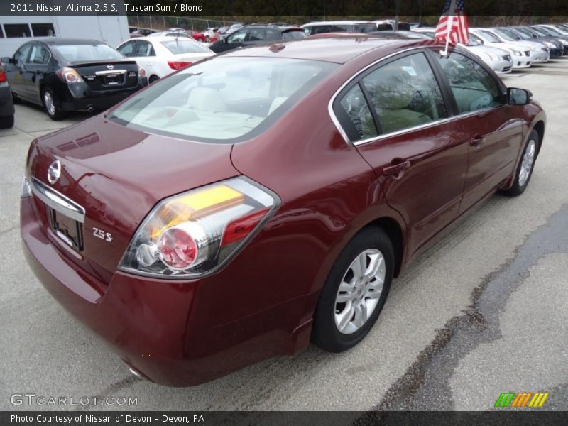 Tuscan Sun / Blond 2011 Nissan Altima 2.5 S