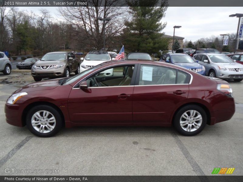 Tuscan Sun / Blond 2011 Nissan Altima 2.5 S