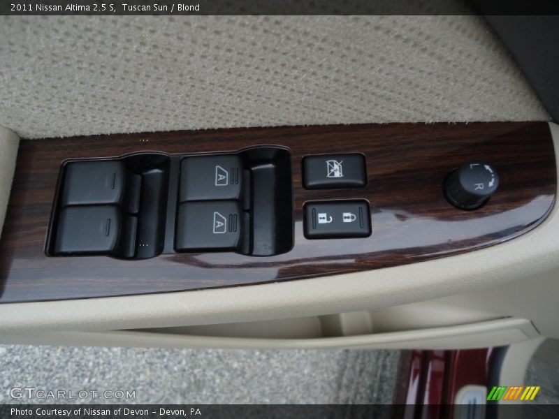 Tuscan Sun / Blond 2011 Nissan Altima 2.5 S