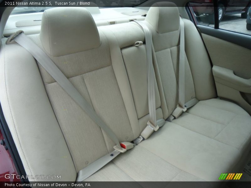 Tuscan Sun / Blond 2011 Nissan Altima 2.5 S