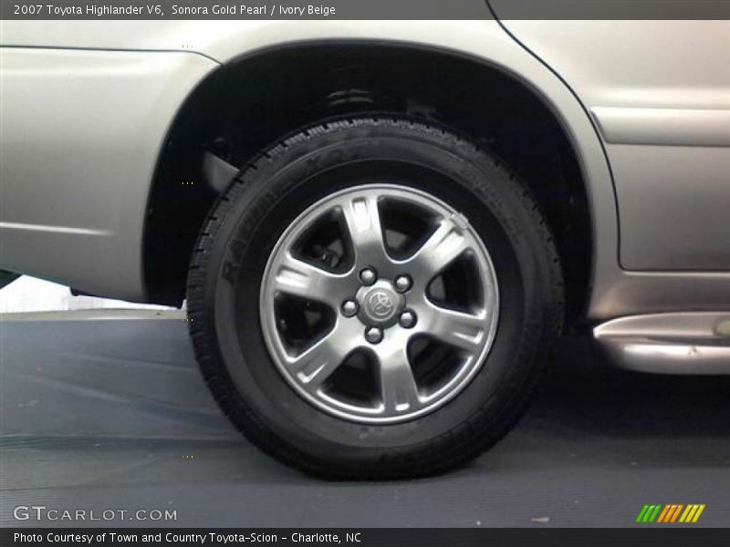 Sonora Gold Pearl / Ivory Beige 2007 Toyota Highlander V6