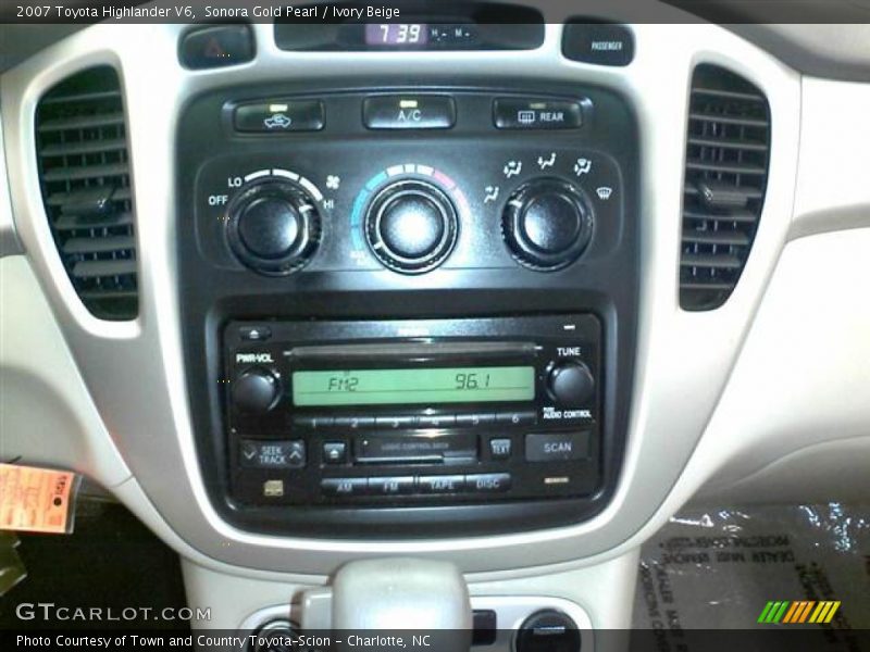 Sonora Gold Pearl / Ivory Beige 2007 Toyota Highlander V6