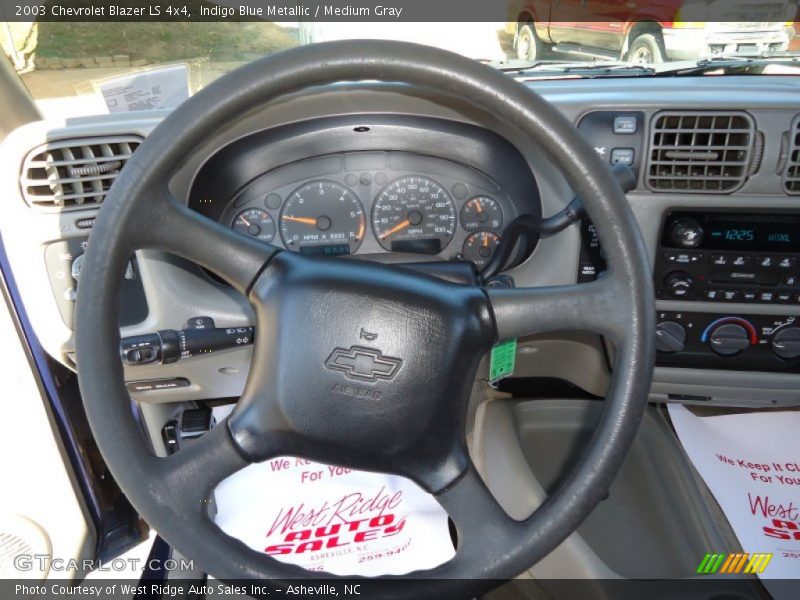 Indigo Blue Metallic / Medium Gray 2003 Chevrolet Blazer LS 4x4