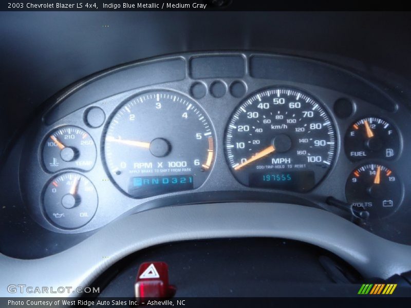 Indigo Blue Metallic / Medium Gray 2003 Chevrolet Blazer LS 4x4