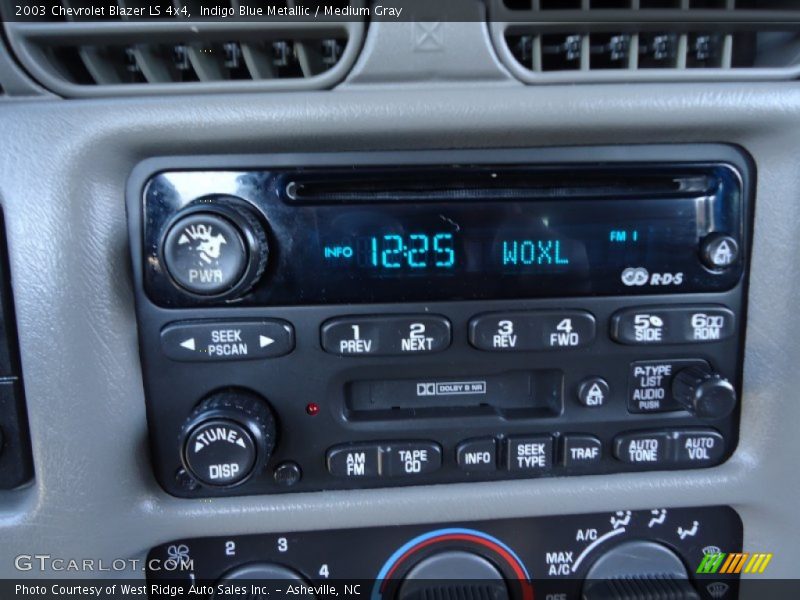Indigo Blue Metallic / Medium Gray 2003 Chevrolet Blazer LS 4x4