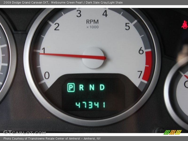 Melbourne Green Pearl / Dark Slate Gray/Light Shale 2009 Dodge Grand Caravan SXT