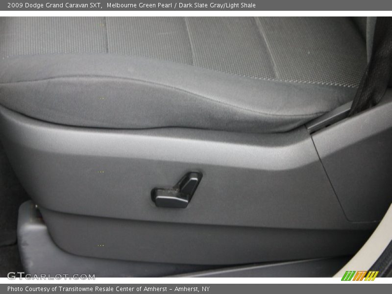 Melbourne Green Pearl / Dark Slate Gray/Light Shale 2009 Dodge Grand Caravan SXT