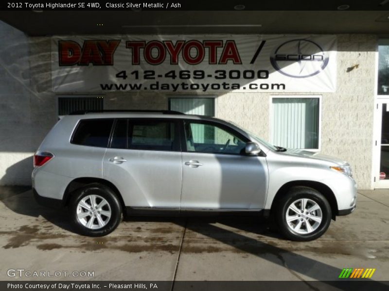 Classic Silver Metallic / Ash 2012 Toyota Highlander SE 4WD