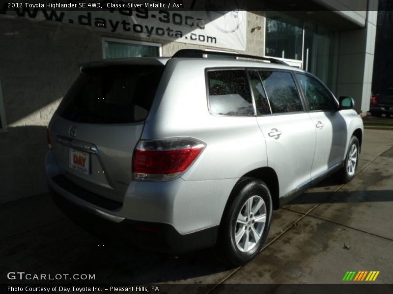 Classic Silver Metallic / Ash 2012 Toyota Highlander SE 4WD