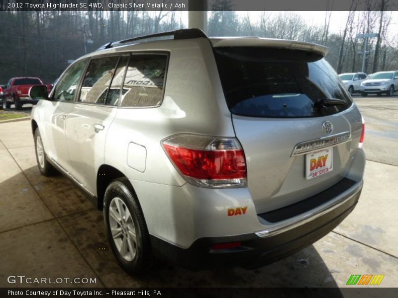 Classic Silver Metallic / Ash 2012 Toyota Highlander SE 4WD