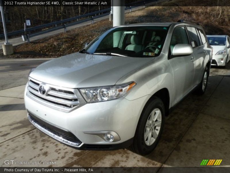 Classic Silver Metallic / Ash 2012 Toyota Highlander SE 4WD