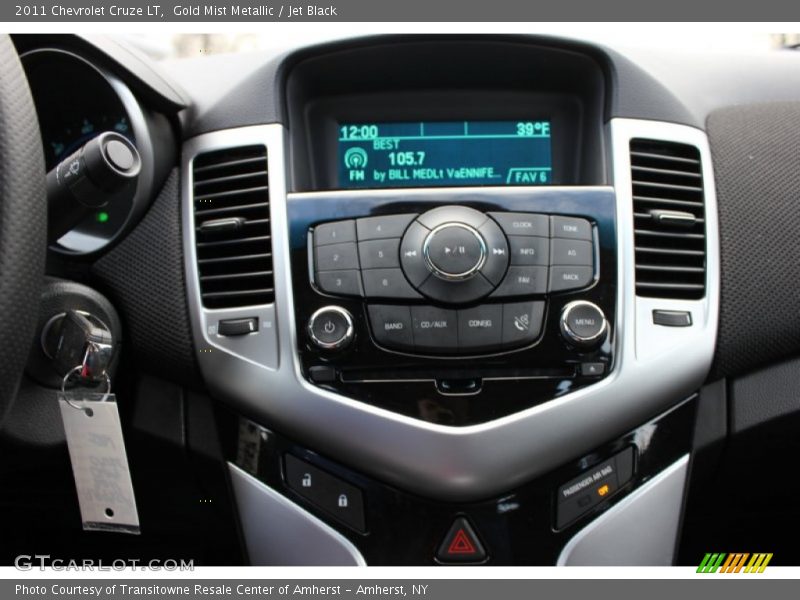 Gold Mist Metallic / Jet Black 2011 Chevrolet Cruze LT