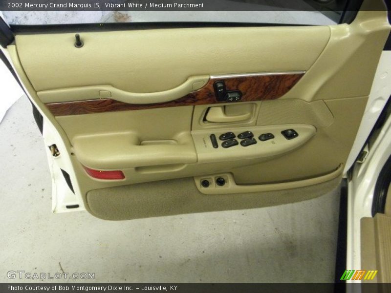 Vibrant White / Medium Parchment 2002 Mercury Grand Marquis LS