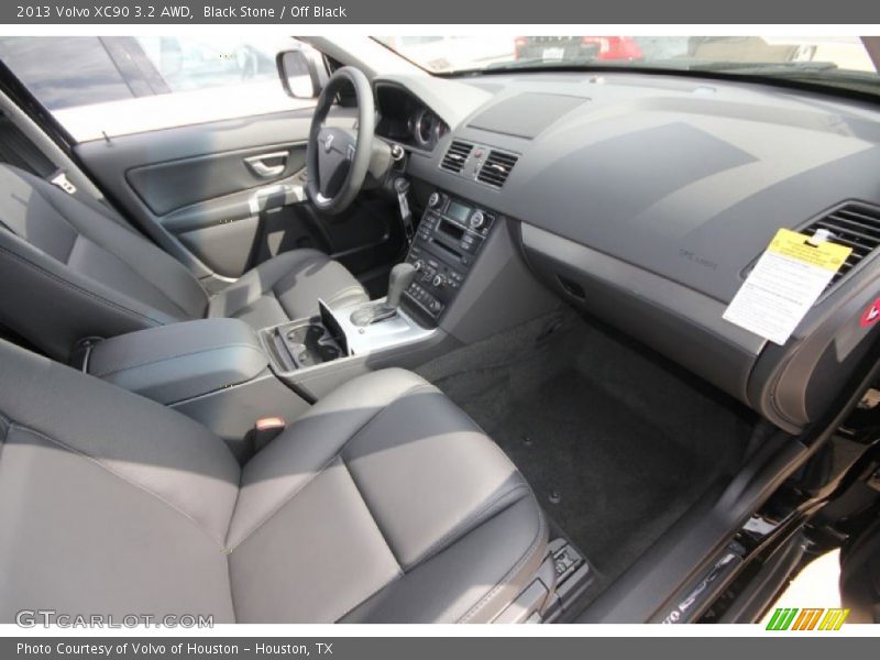 Dashboard of 2013 XC90 3.2 AWD