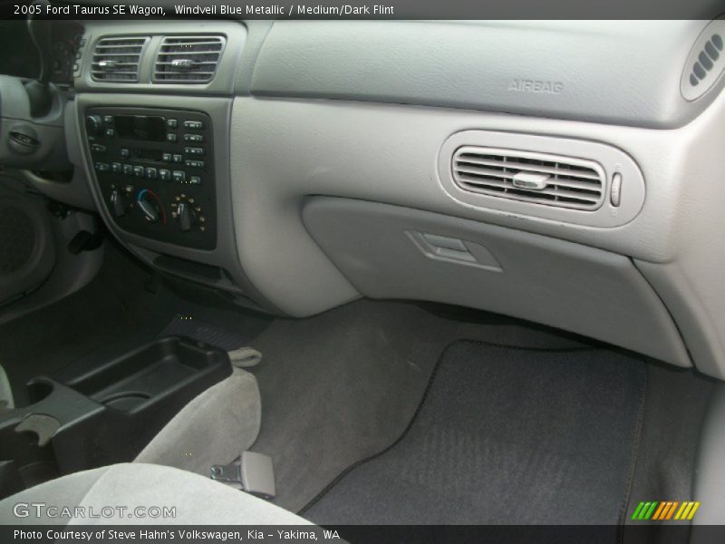 Windveil Blue Metallic / Medium/Dark Flint 2005 Ford Taurus SE Wagon