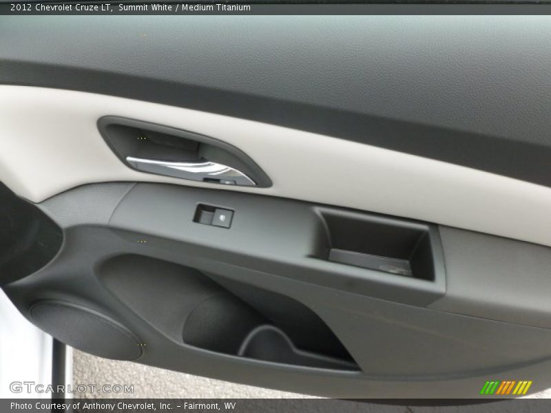 Summit White / Medium Titanium 2012 Chevrolet Cruze LT