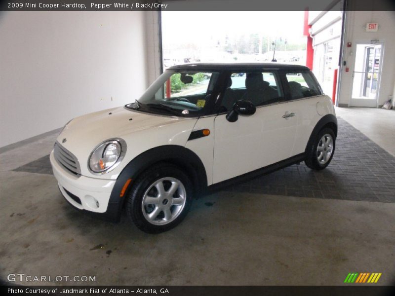 Pepper White / Black/Grey 2009 Mini Cooper Hardtop