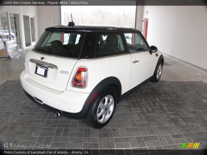 Pepper White / Black/Grey 2009 Mini Cooper Hardtop