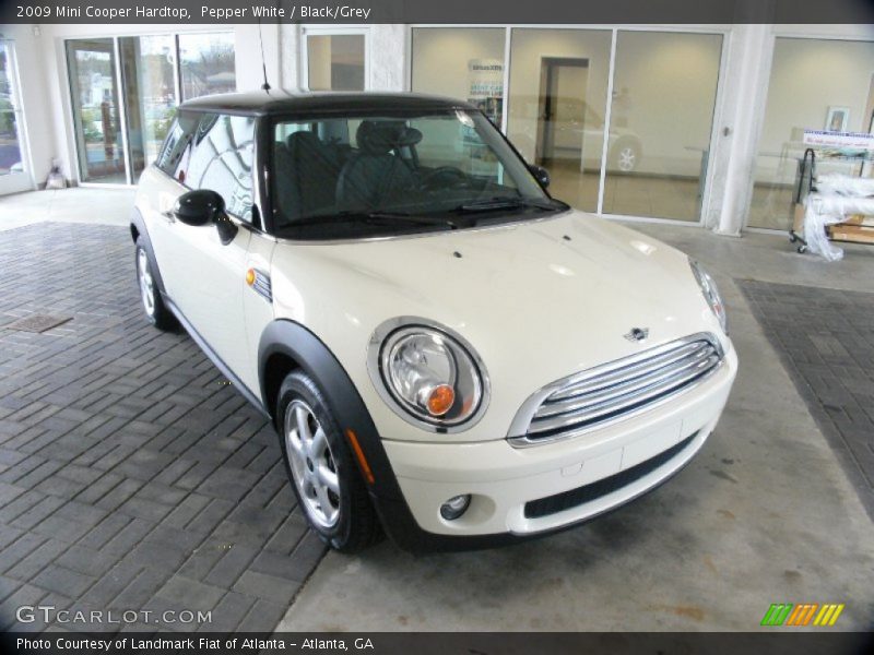 Pepper White / Black/Grey 2009 Mini Cooper Hardtop