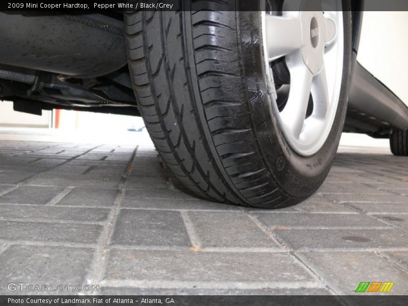 Pepper White / Black/Grey 2009 Mini Cooper Hardtop