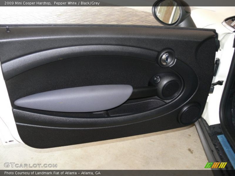 Pepper White / Black/Grey 2009 Mini Cooper Hardtop