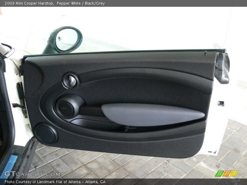 Pepper White / Black/Grey 2009 Mini Cooper Hardtop