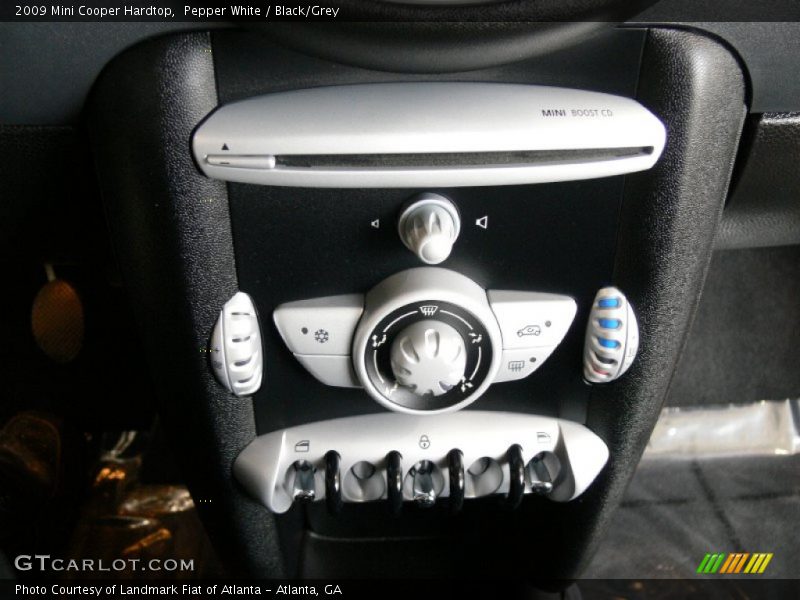 Pepper White / Black/Grey 2009 Mini Cooper Hardtop