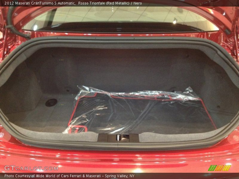 Rosso Trionfale (Red Metallic) / Nero 2012 Maserati GranTurismo S Automatic
