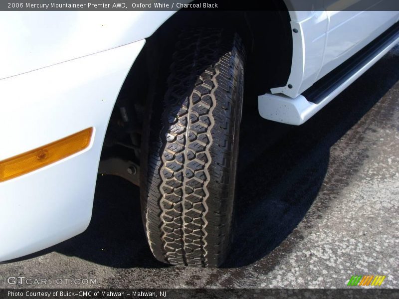Oxford White / Charcoal Black 2006 Mercury Mountaineer Premier AWD