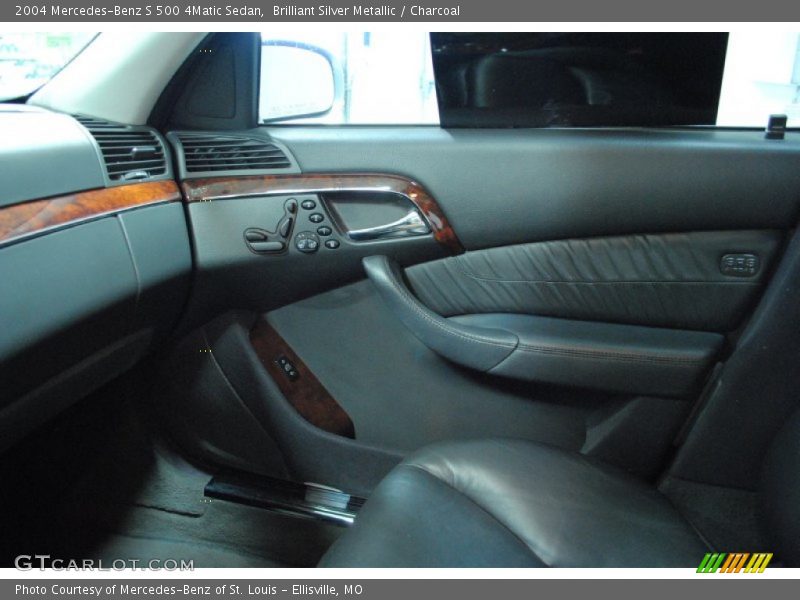 Brilliant Silver Metallic / Charcoal 2004 Mercedes-Benz S 500 4Matic Sedan