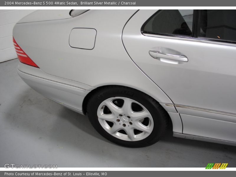 Brilliant Silver Metallic / Charcoal 2004 Mercedes-Benz S 500 4Matic Sedan