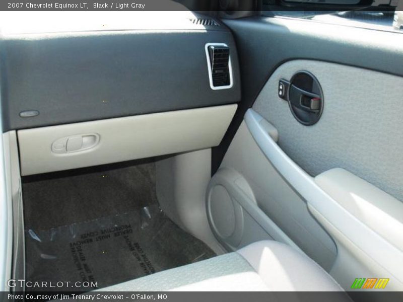 Black / Light Gray 2007 Chevrolet Equinox LT