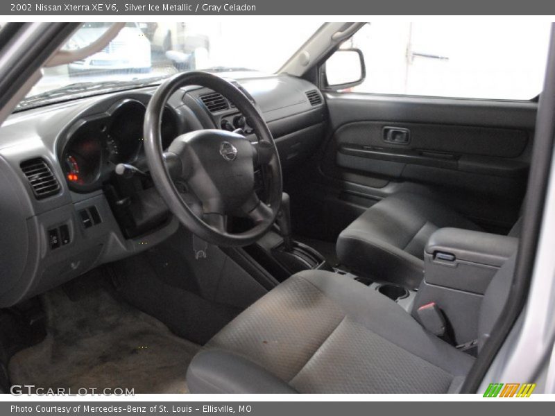 Silver Ice Metallic / Gray Celadon 2002 Nissan Xterra XE V6