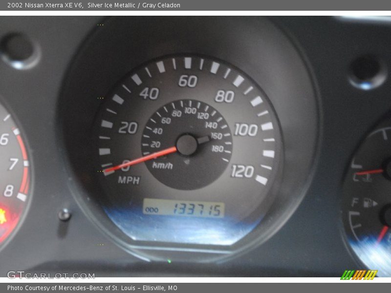 Silver Ice Metallic / Gray Celadon 2002 Nissan Xterra XE V6